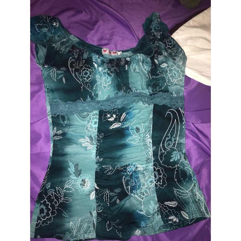 dark blue and green Three Pink Hearts shirt